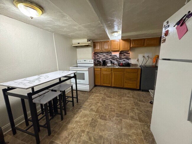 Building Photo - 51 S Franklin St