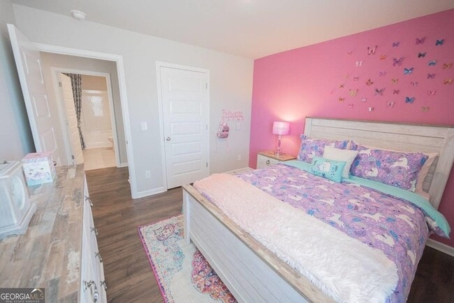 Building Photo - 4901 Stonebrooke Dr