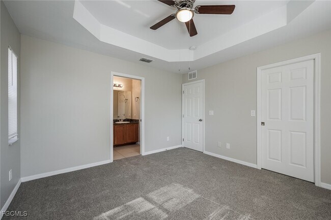 Building Photo - 630 Creuset Ave S