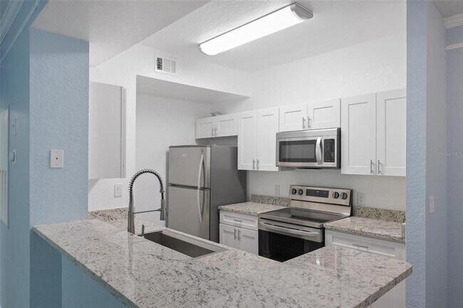 Building Photo - 17110 Carrington Park Dr