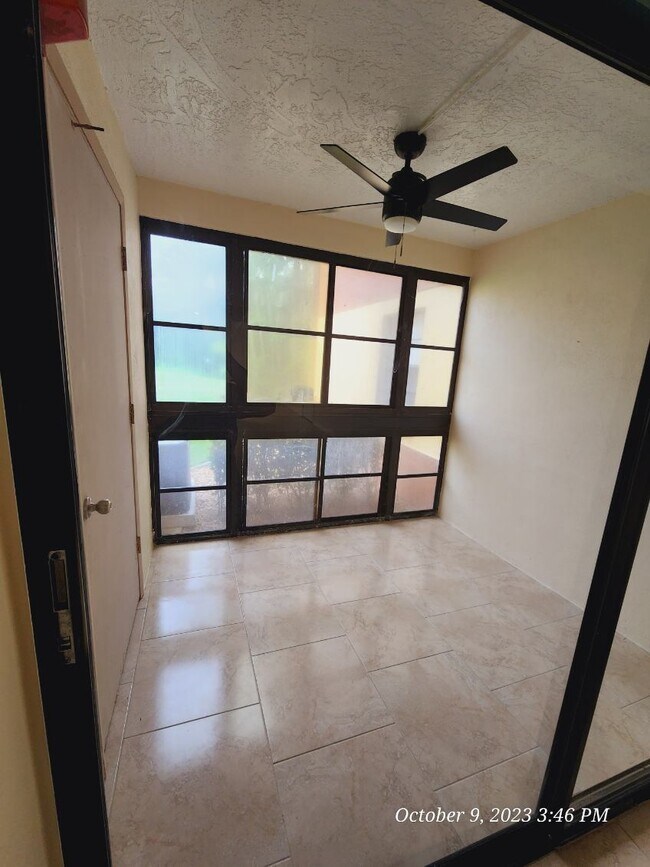Building Photo - 6108 Whiskey Creek Dr