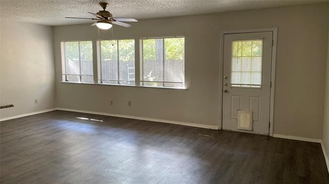 Building Photo - 3201 Willow Bend Ct