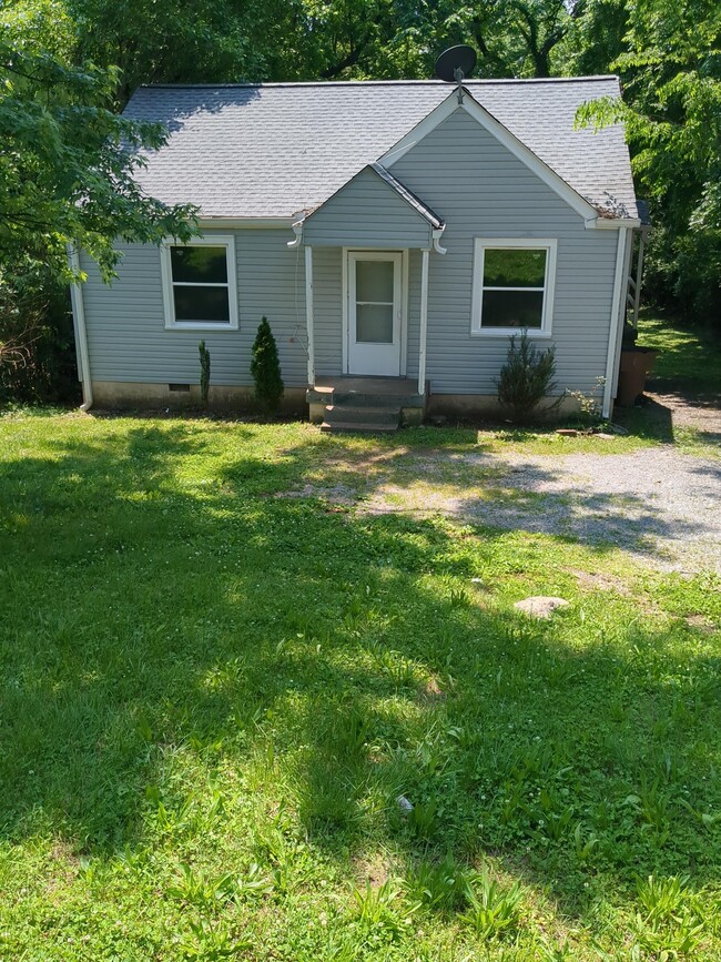 Primary Photo - 77 Lutie St
