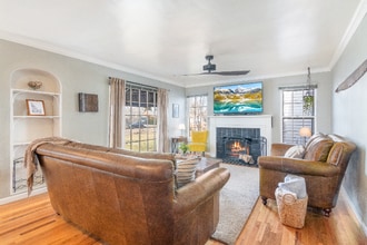 Building Photo - 2104 W State St