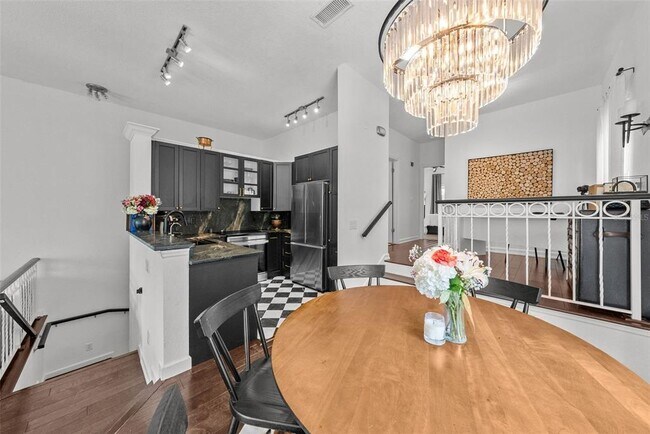 Building Photo - 727 Coral Reef Dr