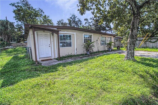 Building Photo - 9215 Starkey Rd