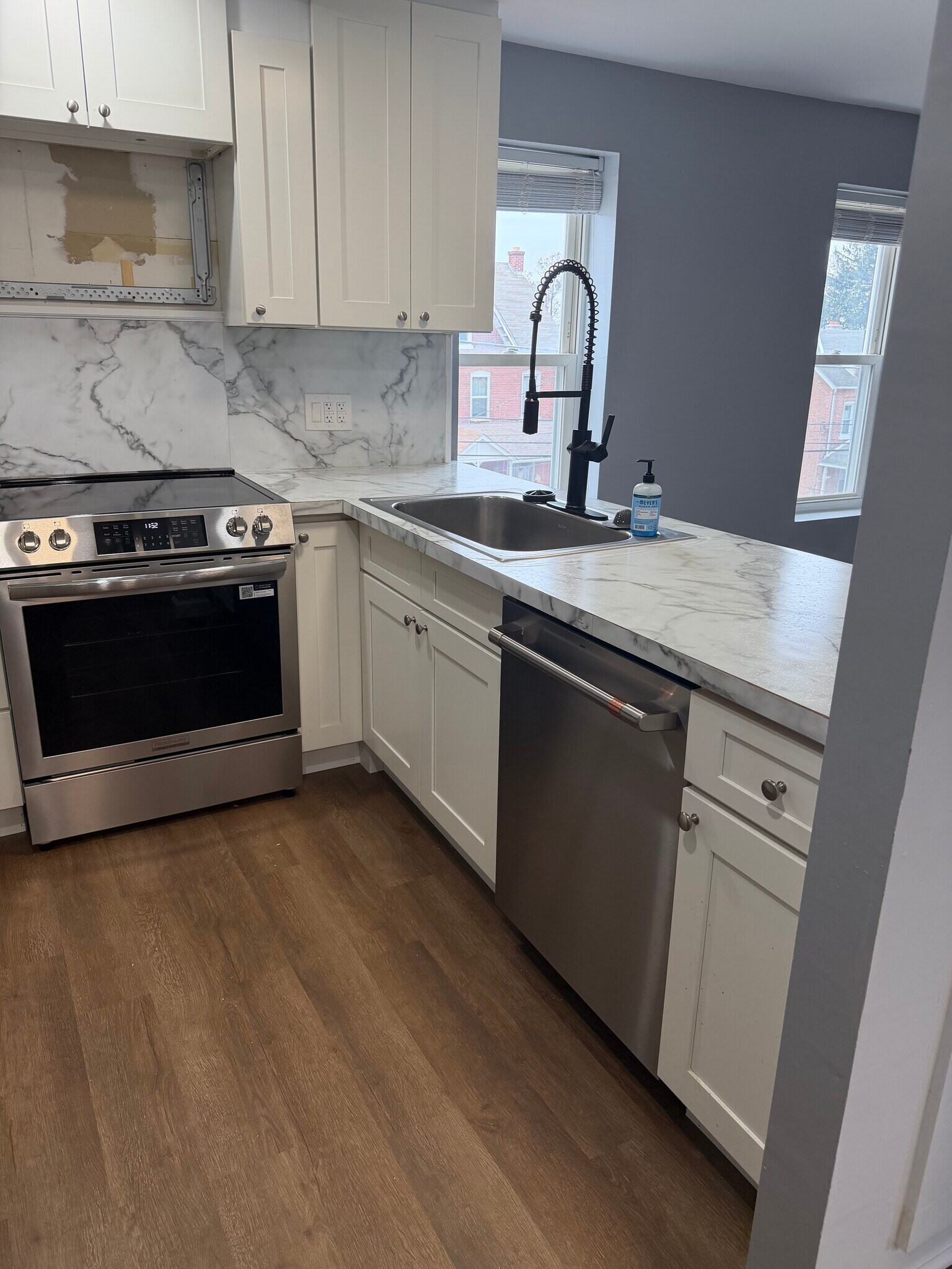 Building Photo - 326 Walnut St