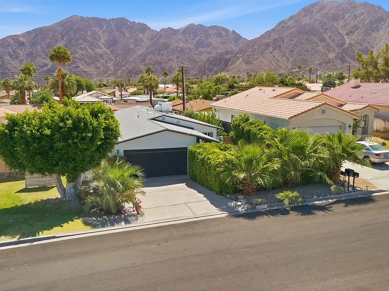 Building Photo - 53640 Avenida Rubio