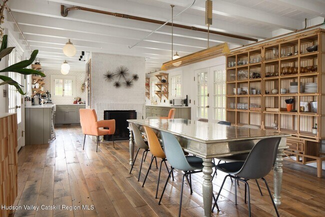 Building Photo - 2073 NY-82