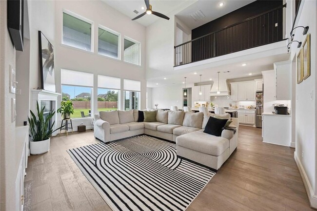 Building Photo - 9911 Regal Bend Dr