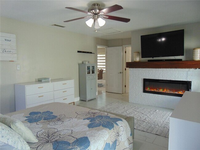 Building Photo - 4706 Tampa Downs Blvd