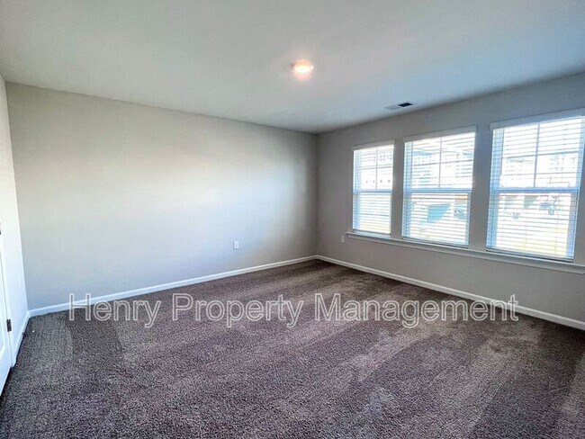 Building Photo - 858 Patriot Summit Lane