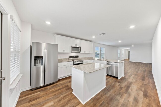 Building Photo - 817 Heartseed Ave