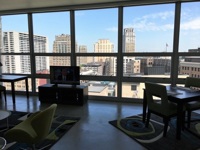 Primary Photo - 38427 Tottenham Rd