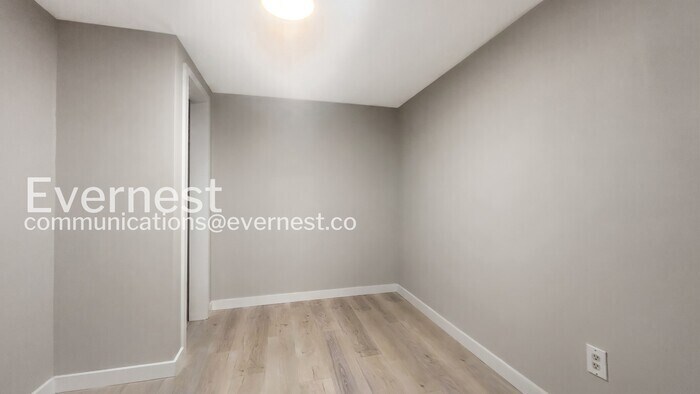 Building Photo - 1224 Plum St