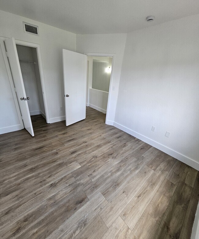 Building Photo - 450 NW 84th St