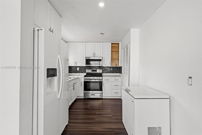 Building Photo - 13990 SW 160th Terrace