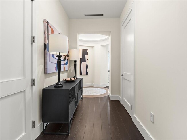 Building Photo - 3376 Peachtree Rd NE