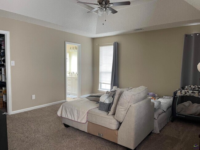 Building Photo - 103 Darin Dr