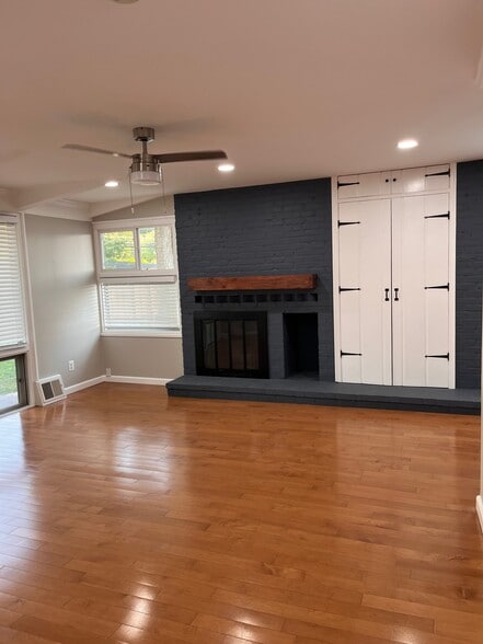 Building Photo - 3355 Gallows Rd