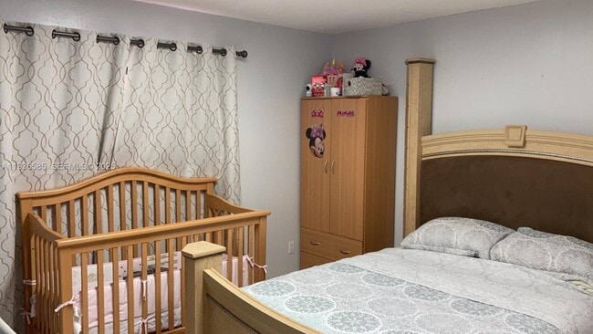 Building Photo - 2102 SW 106th Ct