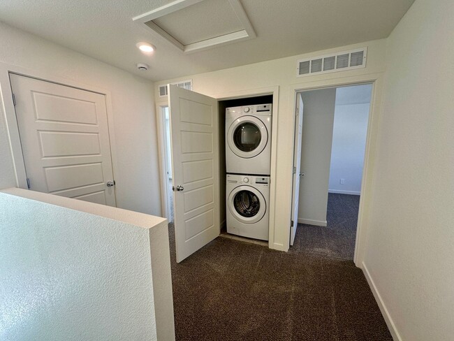 Building Photo - 3905 Congaree Wy