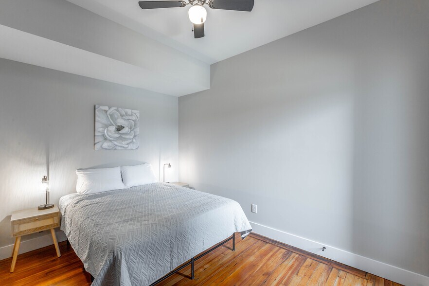 Building Photo - 1108 McCallie Ave