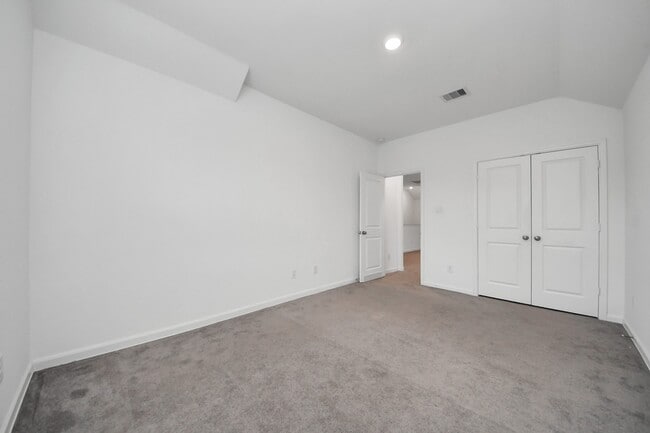 Building Photo - 7214 Cordgrass Prairie Ln