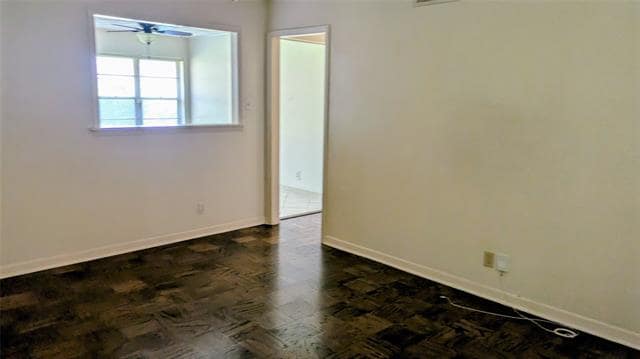Building Photo - 517 E Tyler St