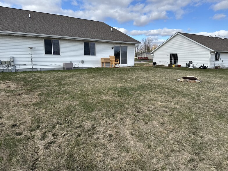 Building Photo - 106 Sunshine Ct