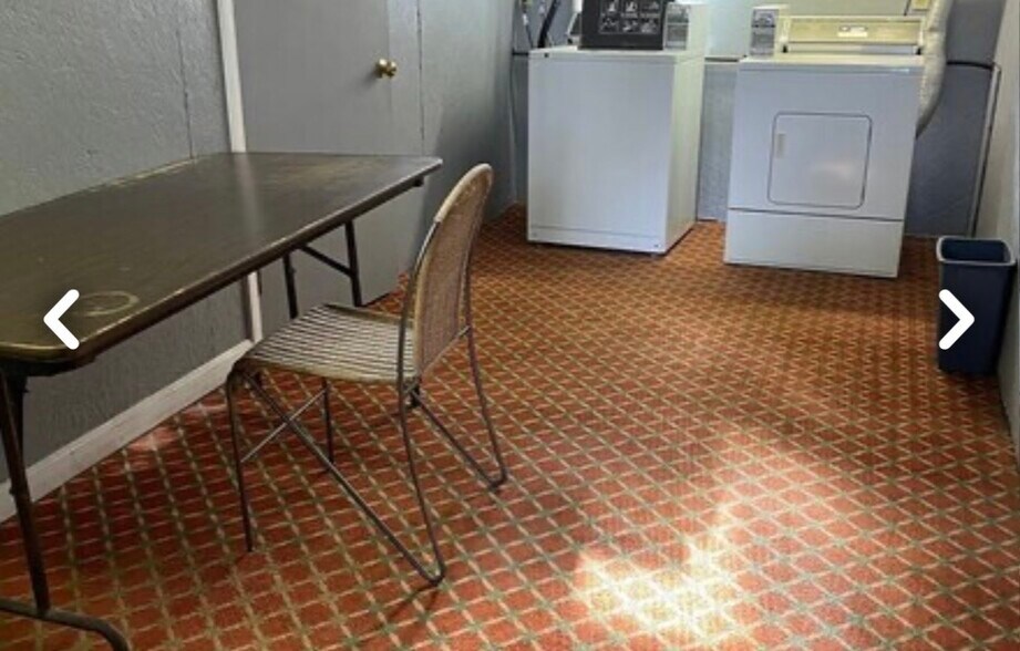 Building Photo - 73 Chambers Ave