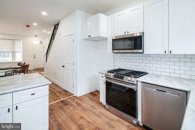 Building Photo - 1424 S Marston St