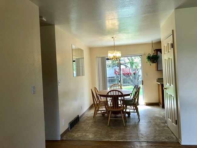 Building Photo - 3 Bed, 2 Bath Home with 2 Bonus Basement Rooms – Prime Location Near CSU | Available June 10th!