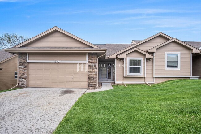 Primary Photo - Ranch Townhome in Shadow View