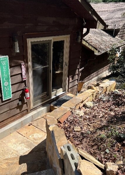 Entrance guest house - 7022 Aska Rd