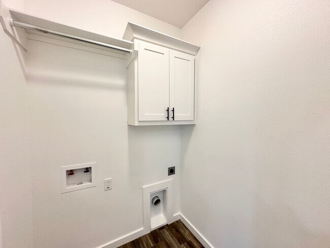 Building Photo - Coming Soon! Stunning 3 Bedroom 2.5 Bath Newer Construction in Lindale, Tx!