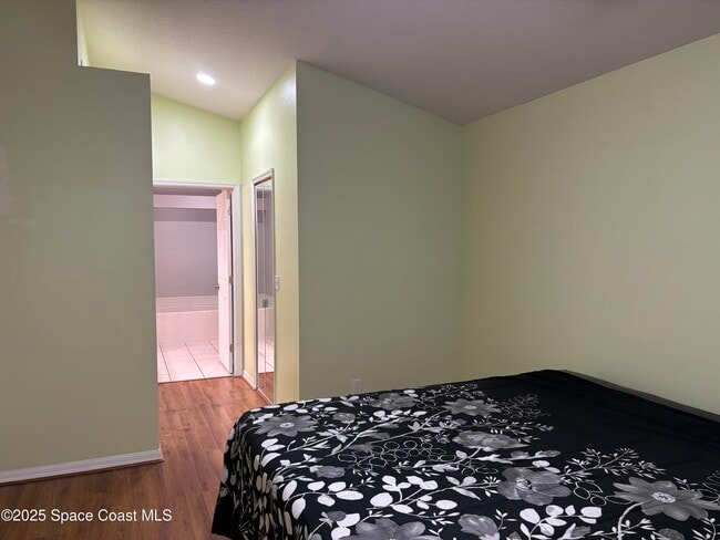 Building Photo - 2346 White Sands Ct NE