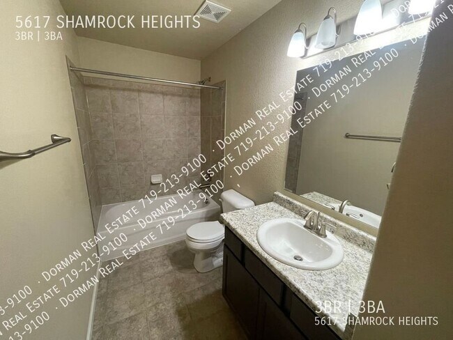 Building Photo - 5617 Shamrock Heights