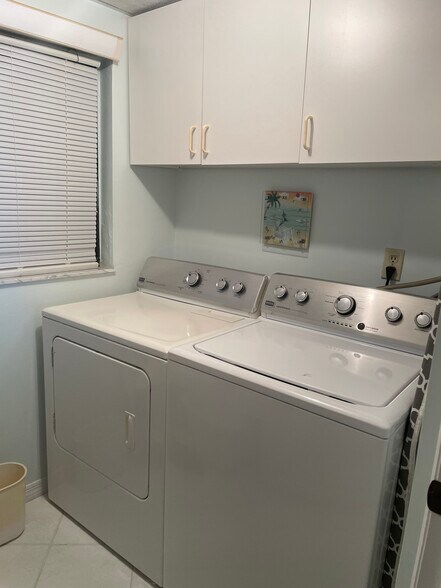 Building Photo - 30 Inlet Harbor Rd