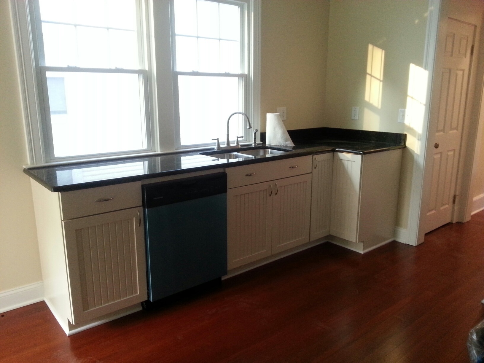 Building Photo - 356 Townsend Ave