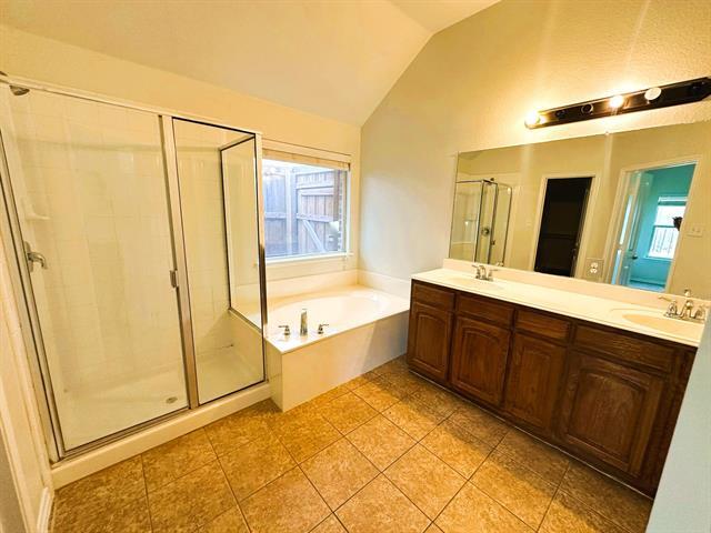 Building Photo - 1615 Nestledown Dr