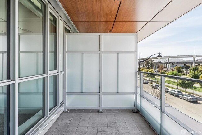 Building Photo - 718 Long Bridge St