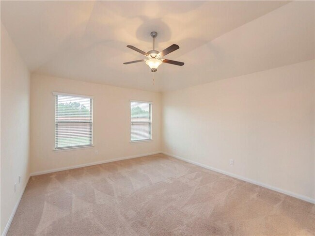 Building Photo - 221 Tinto St
