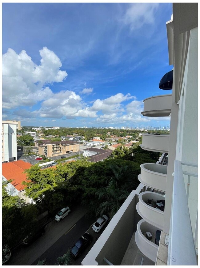 Building Photo - 50 Menores Ave