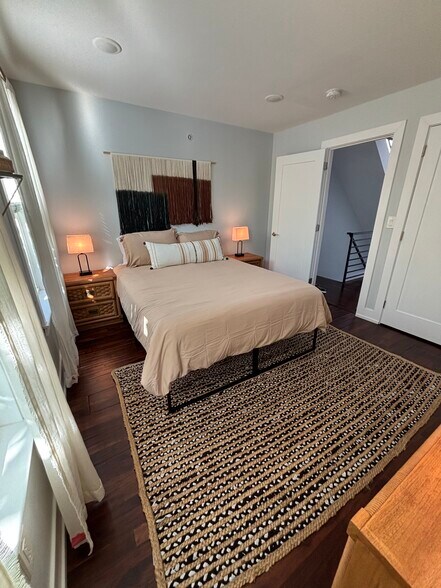 Building Photo - 1220 Lecount St