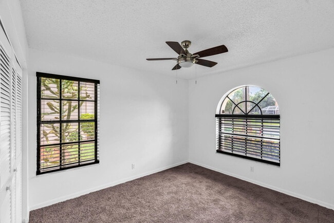 Building Photo - 12382 Pleasant Green Way