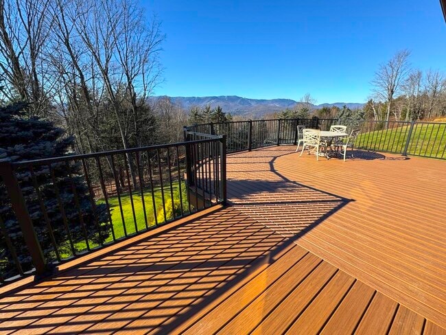 Building Photo - 458 Cider Mountain Rd