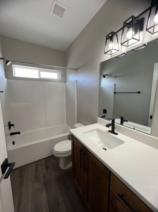 Building Photo - Available Now In Cross Hollow Hills