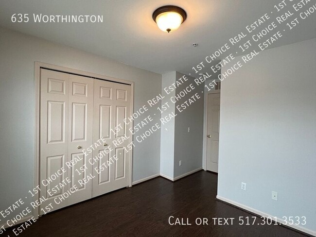 Building Photo - 635 Worthington-