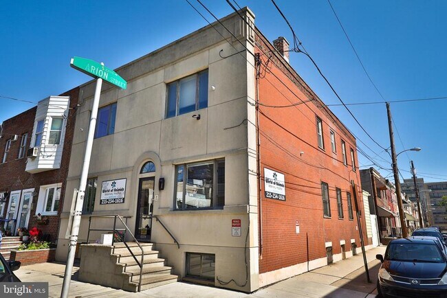 Building Photo - 1317 Wolf St